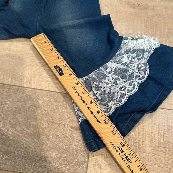 JELLY & PUG TODDLER GIRLS SIZE 5 DENIM AND LACE FLARE JEANS - Picture 3 of 8
